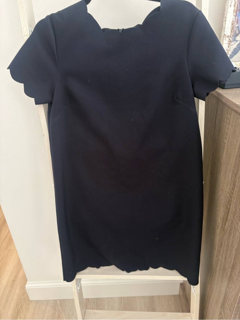 New Scallop-Trim Short Sleeve Mini Dress in Navy